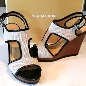 NWOT Michael Kors 7 Black Canvas Wedge